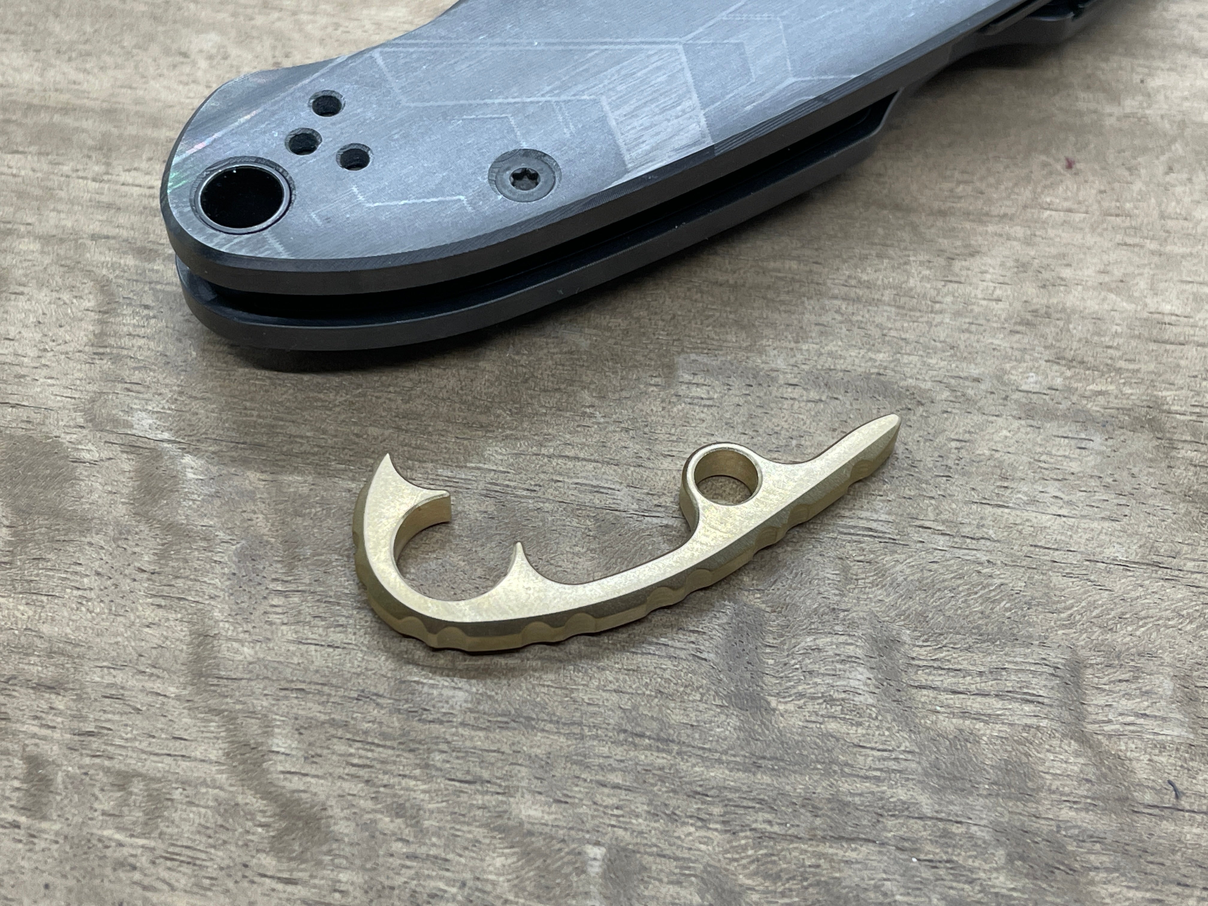 Spyderco Paramilitary 3<br>Brass Backspacer
